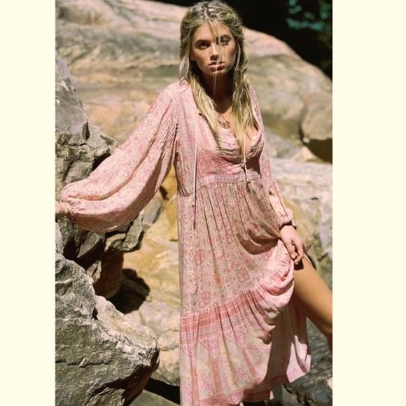 Spell & The Gypsy Collective Poinciana Midi dress in Pink - Picture 9 of 15